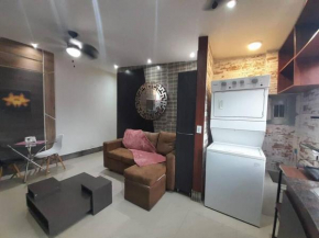 55-9B Hermoso moderno y completo apartamento